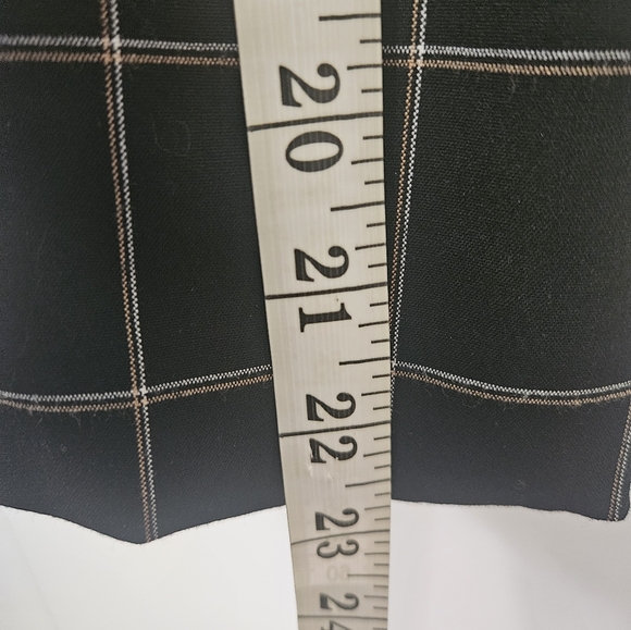 Liz Claiborne Womes jacket size 16. - Picture 6 of 13